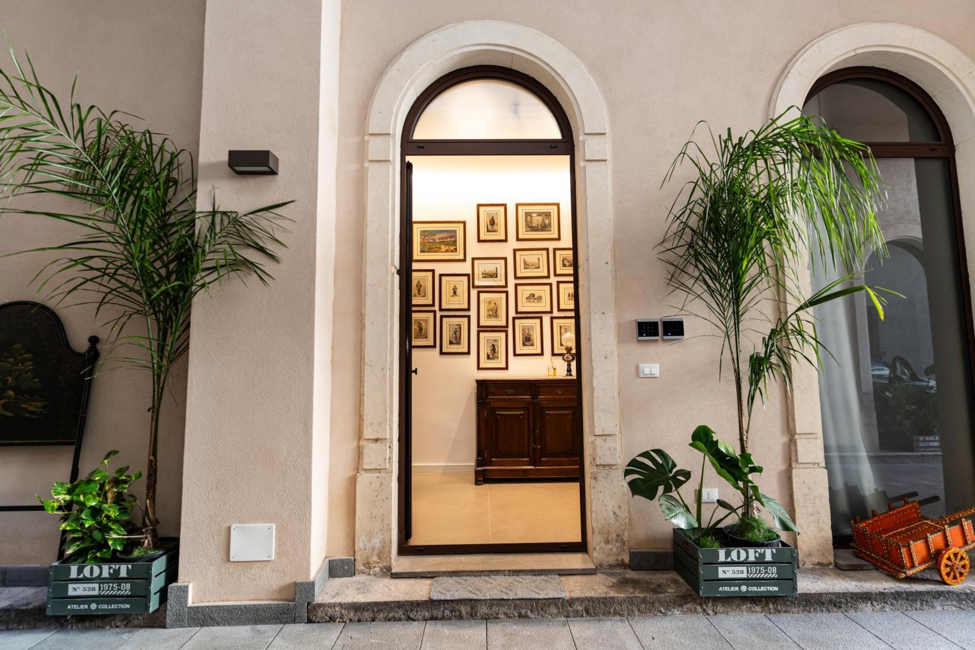 Orispace73 Catania Bagian luar foto
